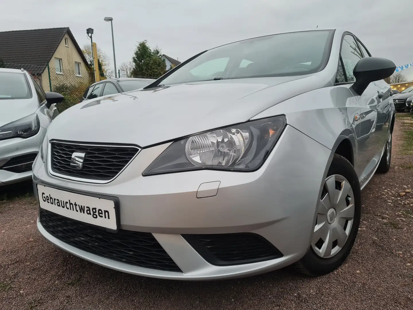 SEAT Ibiza Lim. Reference KLIMA/NAVI/SHZ/BC/EURO5 Silber - 2