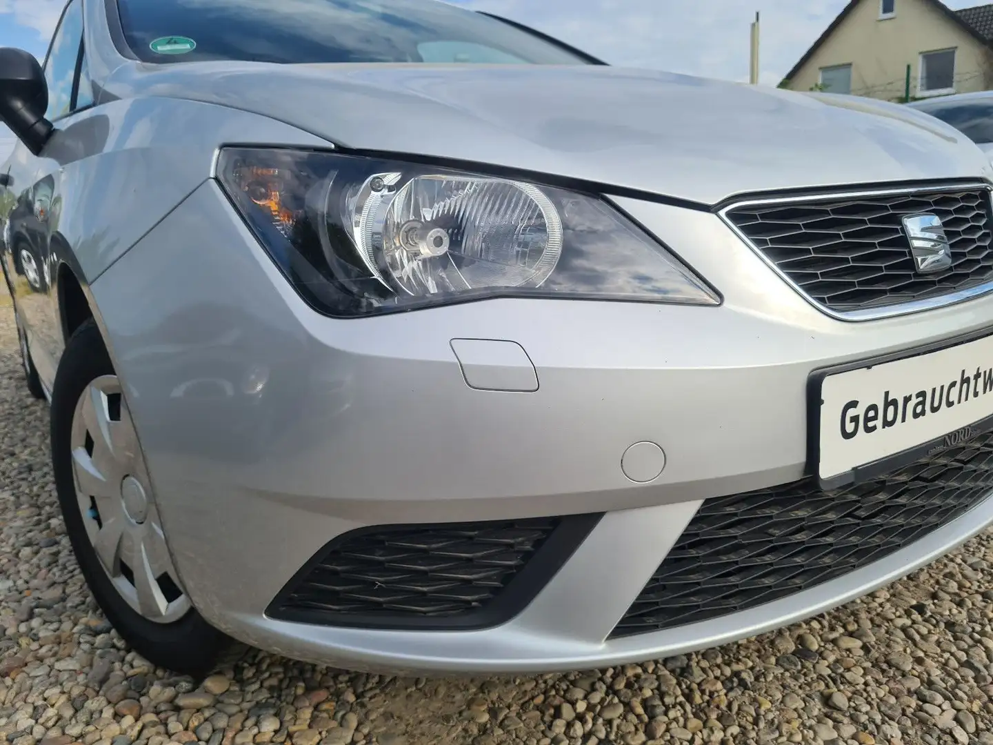 SEAT Ibiza Lim. Reference KLIMA/NAVI/SHZ/BC/EURO5 Silber - 1