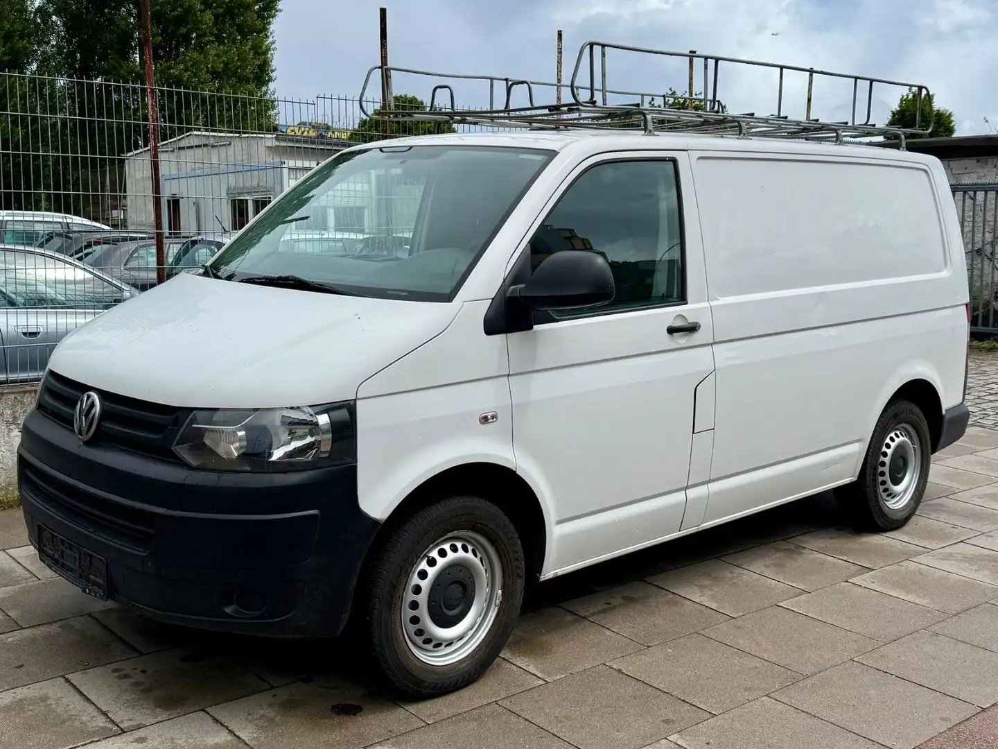 Volkswagen T5 Transporter Kasten-Kombi Kasten/1.Hand/TÜVNEU White - 1