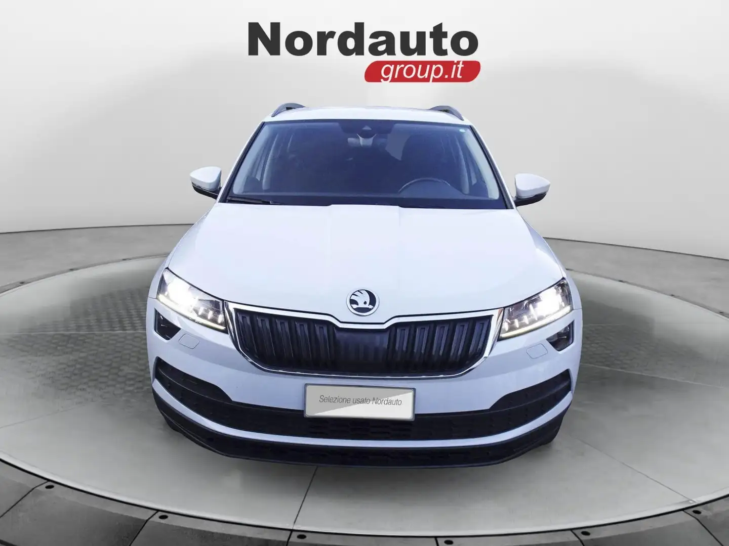 Skoda Karoq 1.6 TDI SCR DSG Executive Bianco - 2