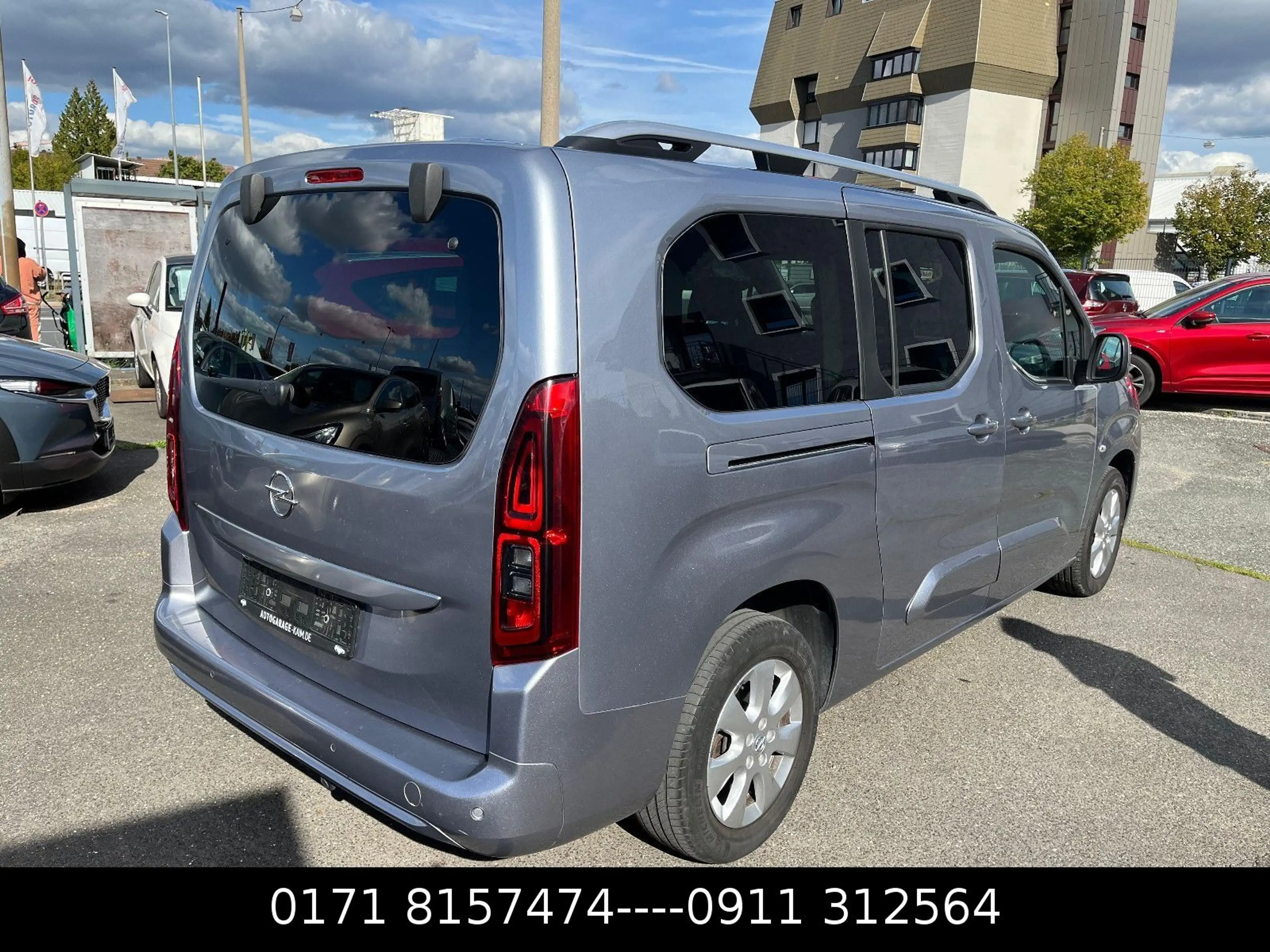Opel Combo Life XL E Innovation — photo 2