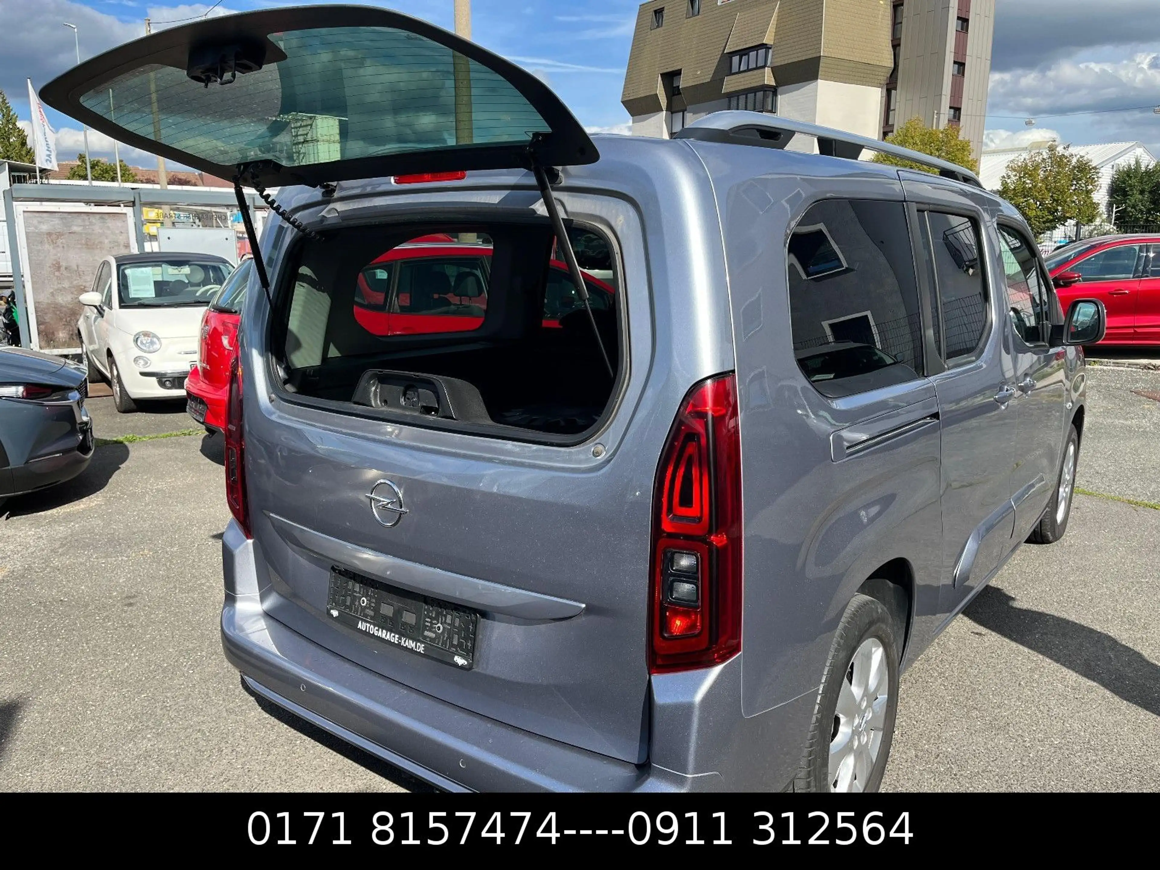 Opel Combo Life XL E Innovation — photo 3