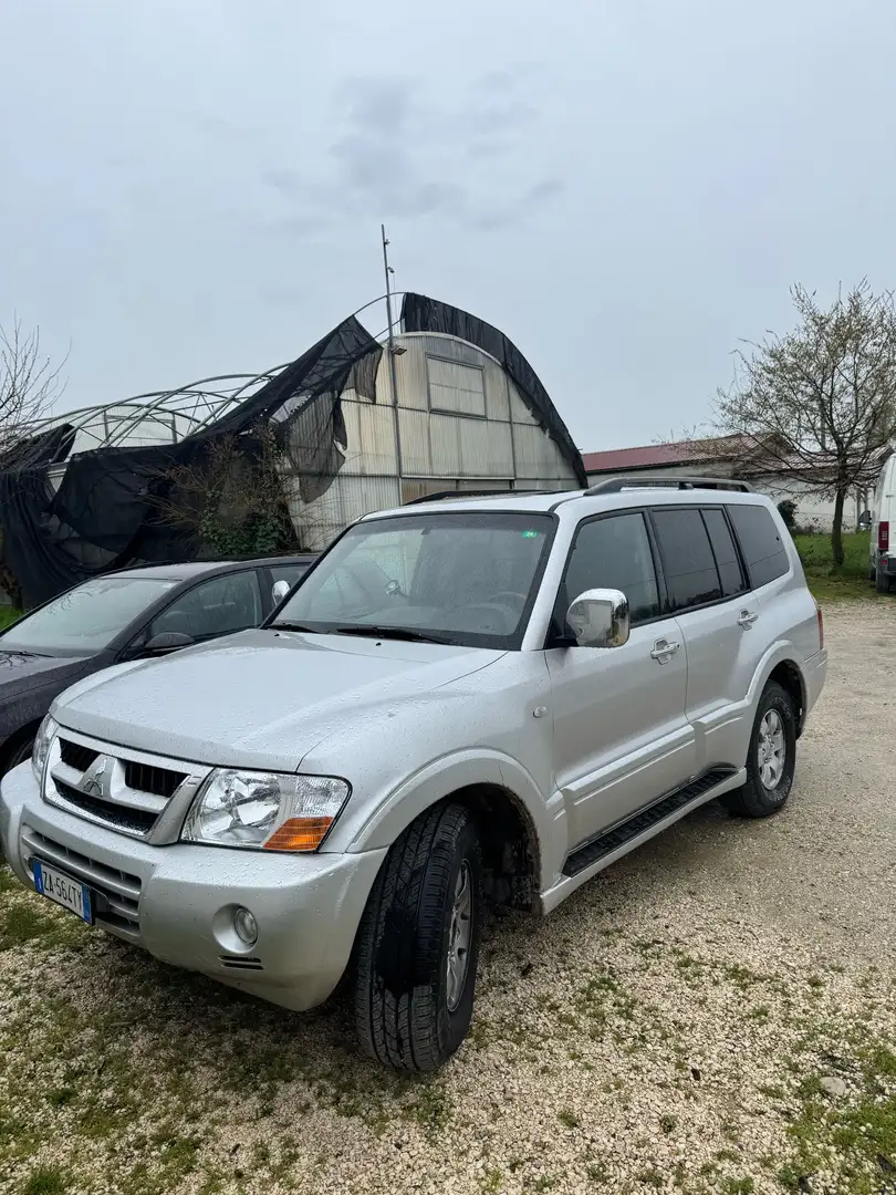 Mitsubishi Pajero 3.2 v60 - 2