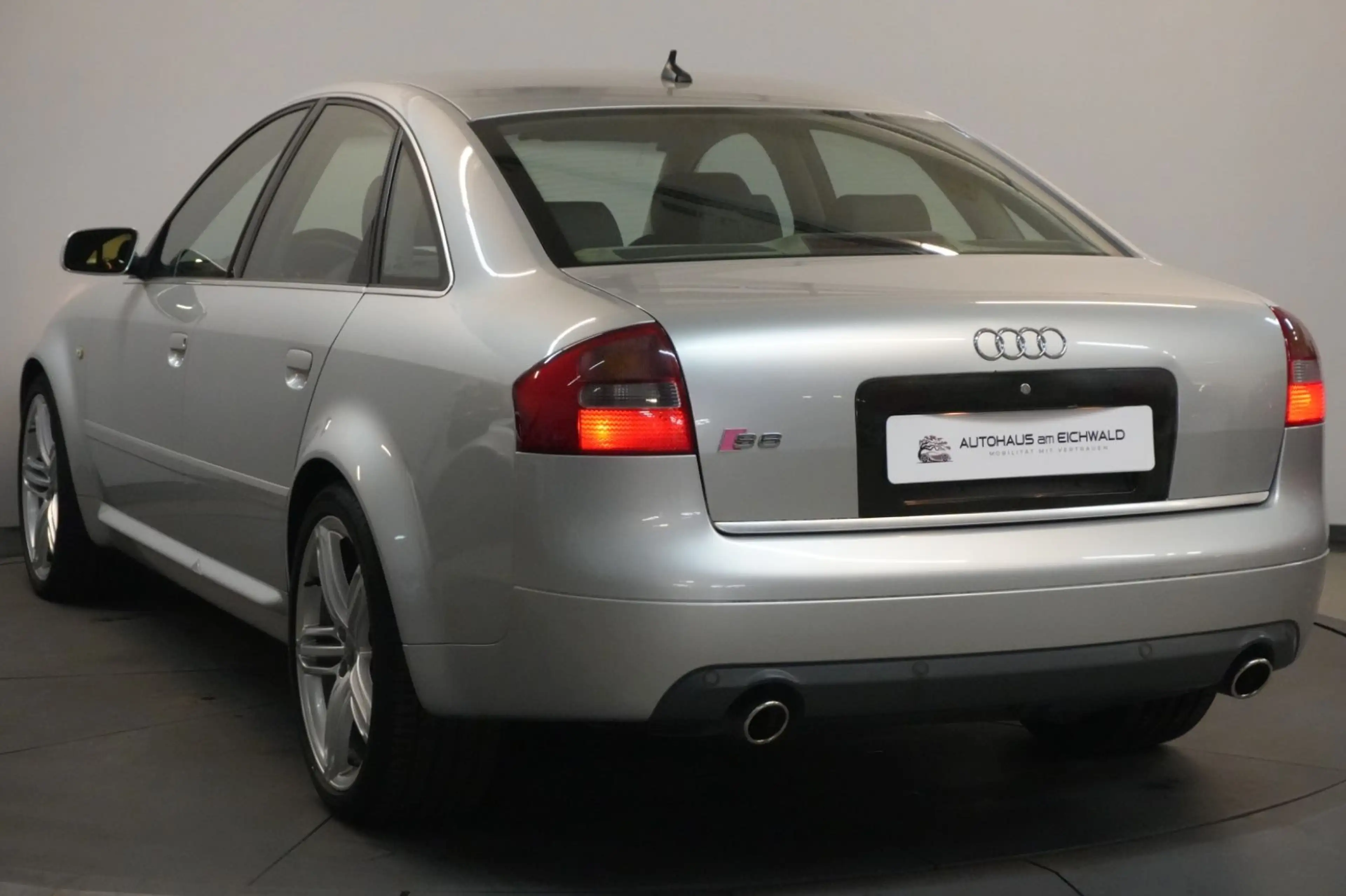 Audi S6 4.2 V8 quattro Automatik StzHzg Solardach — photo 3