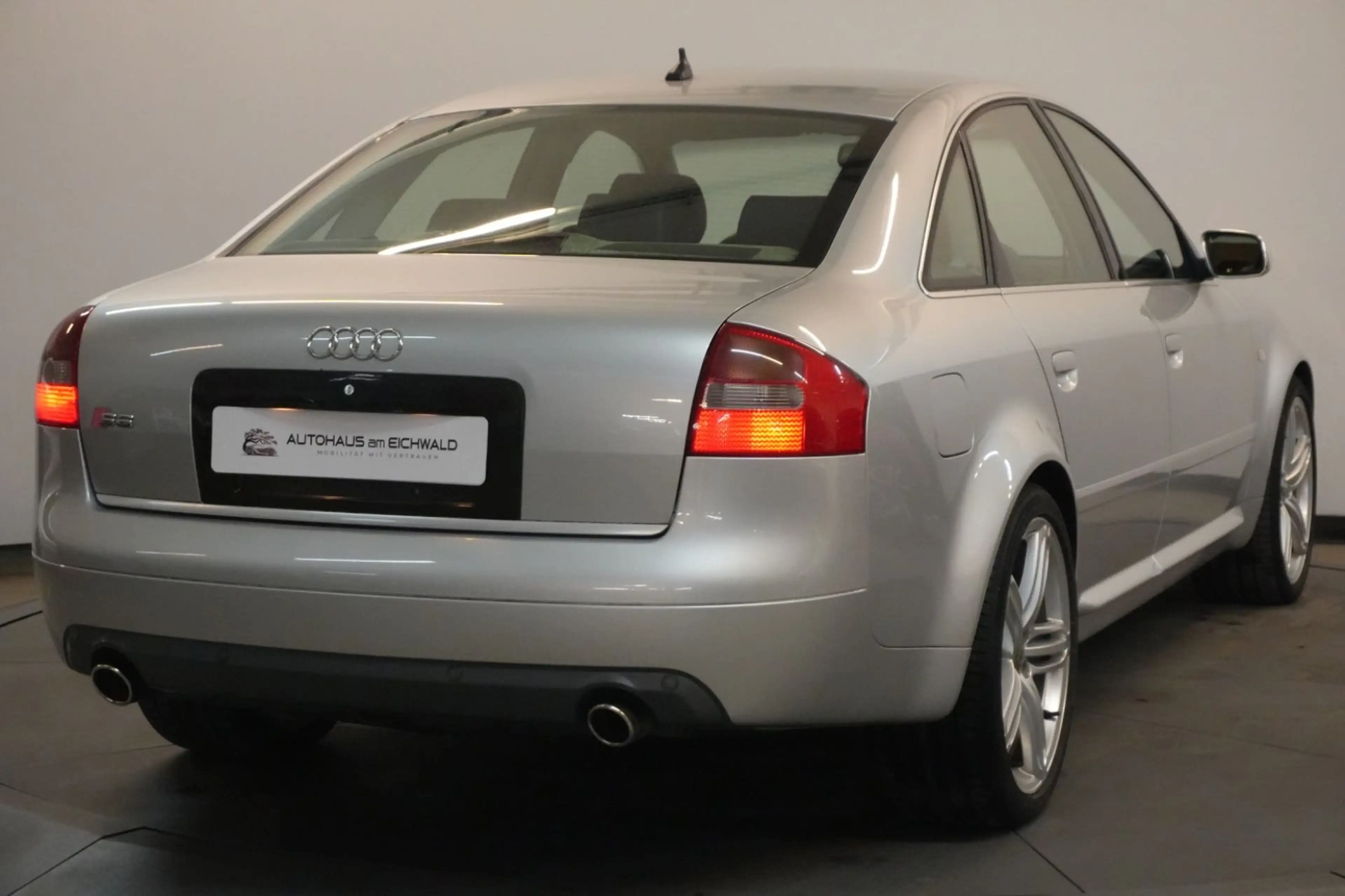 Audi S6 4.2 V8 quattro Automatik StzHzg Solardach — photo 5