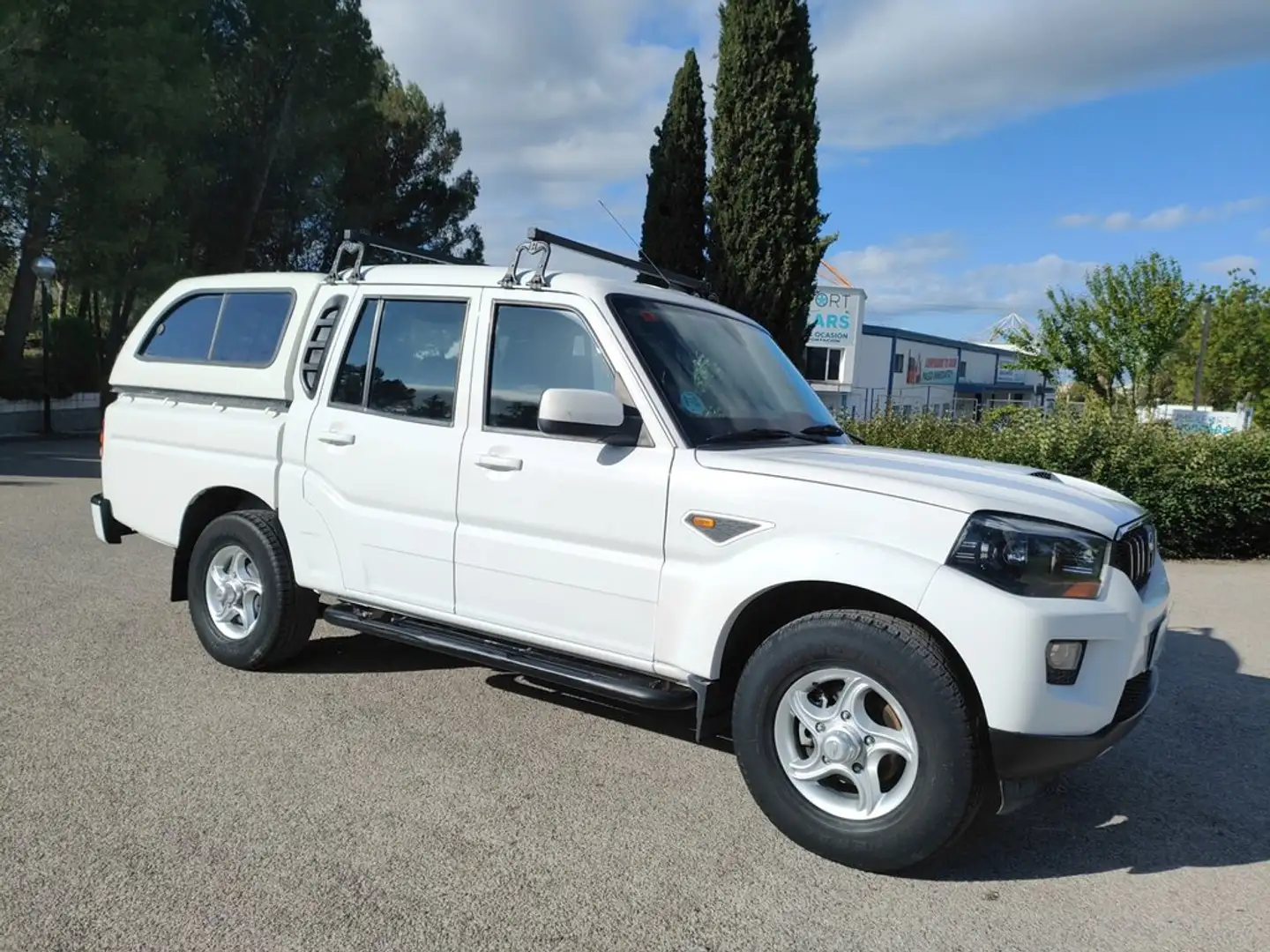 Mahindra Goa S10 Doble Cabina 4x4 Weiß - 2
