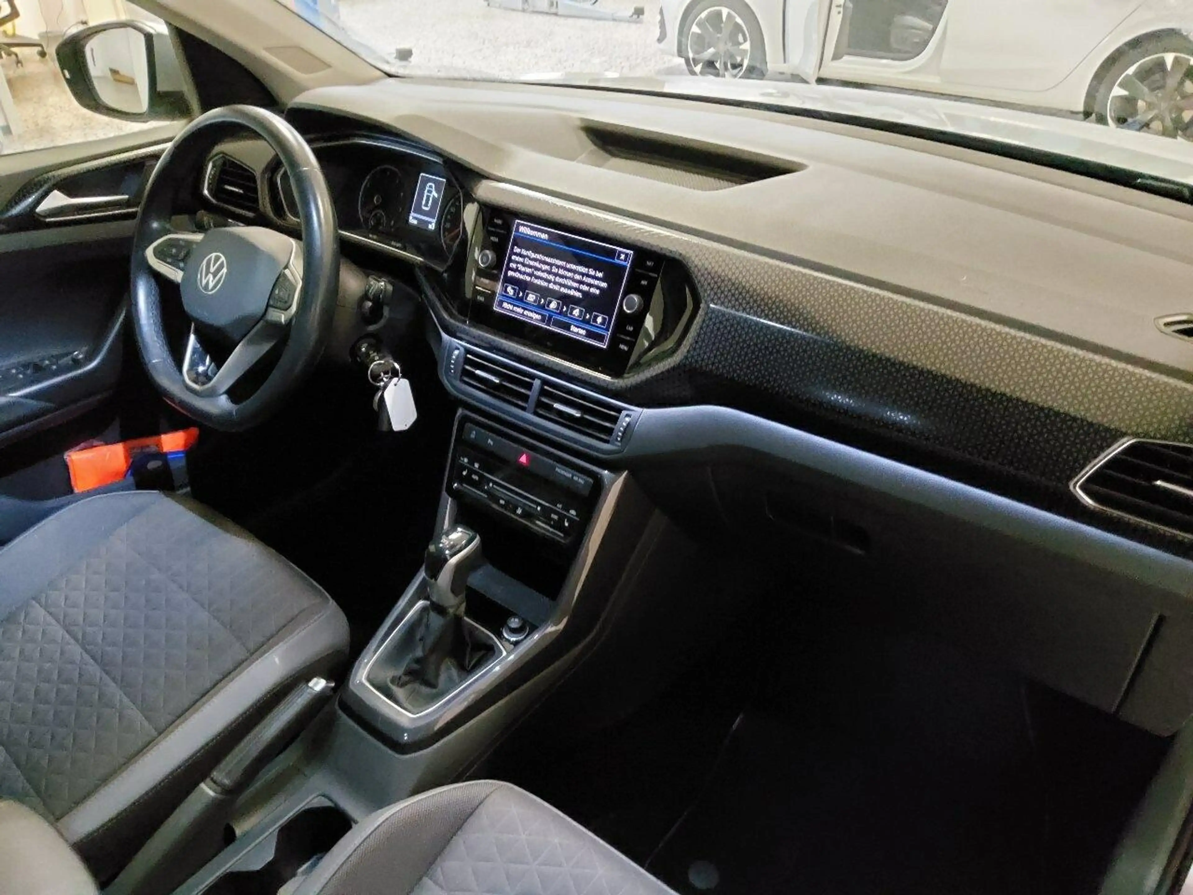 Volkswagen T-Cross 1.0 TSI Style CarPlay LED R-Kam. SHZ ACC — photo 6