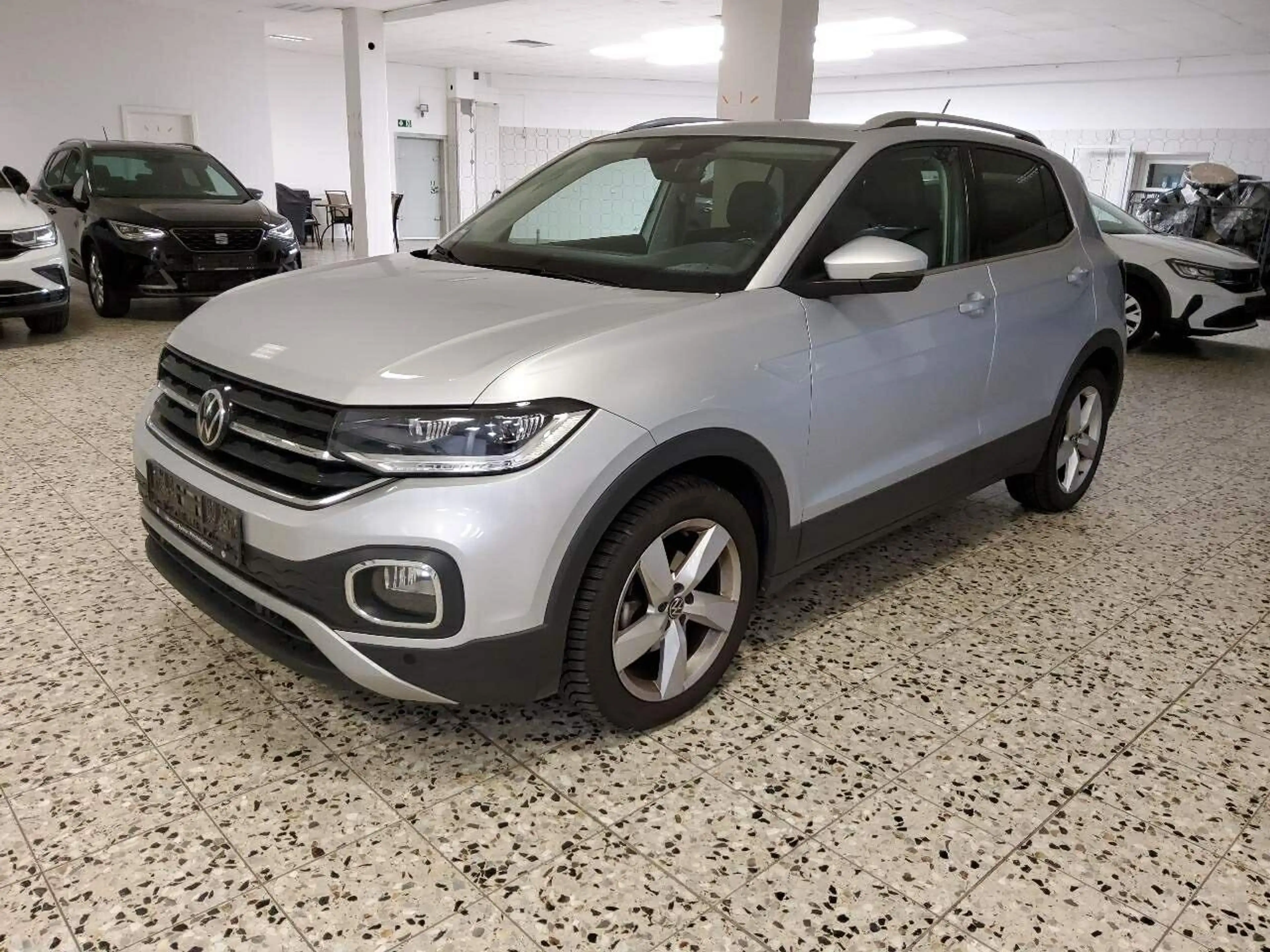 Volkswagen T-Cross 1.0 TSI Style CarPlay LED R-Kam. SHZ ACC — photo 2