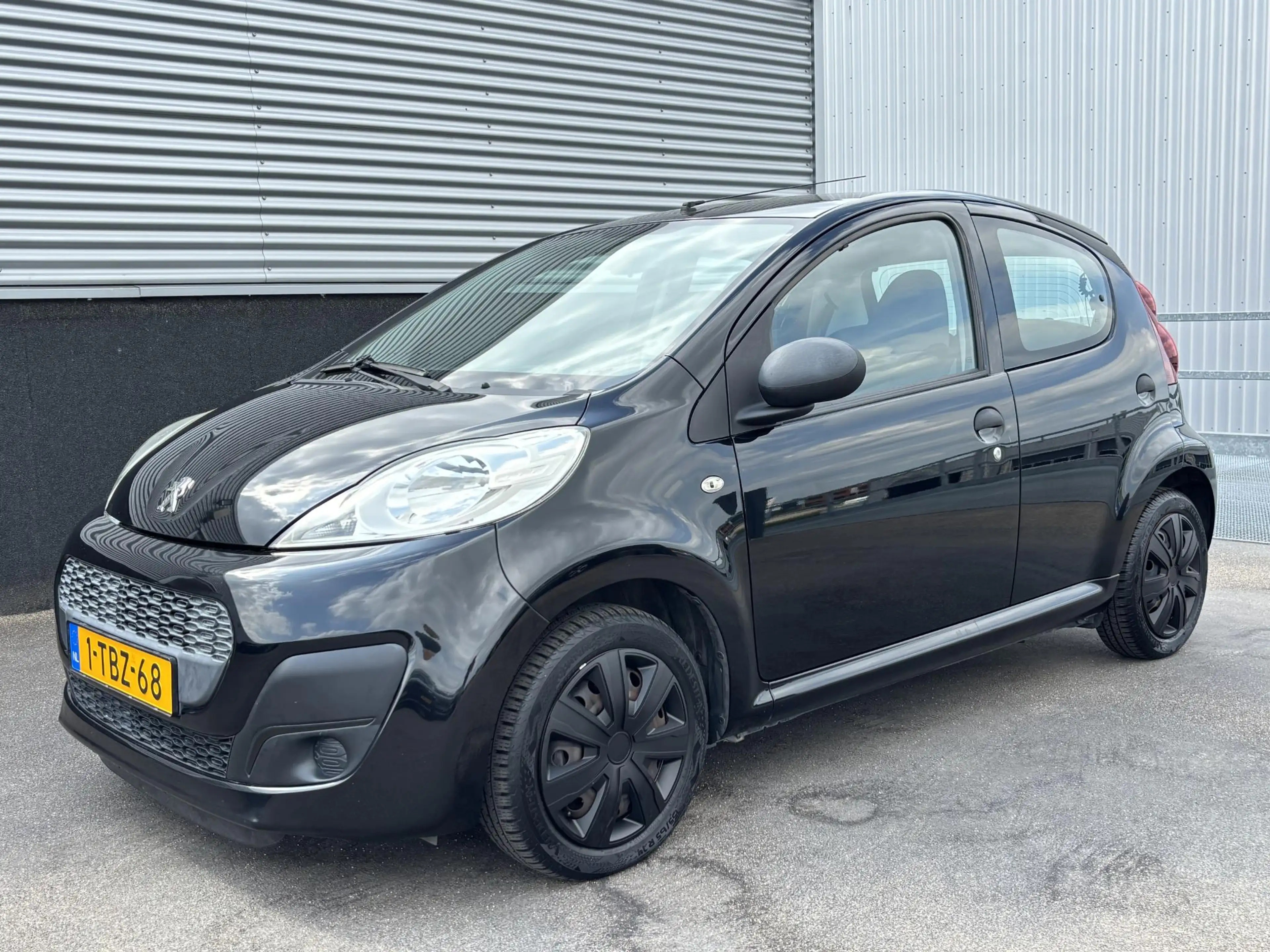 Peugeot 107 1.0 Access Accent Airco, 5-deurs, Nederlandse auto — photo 4