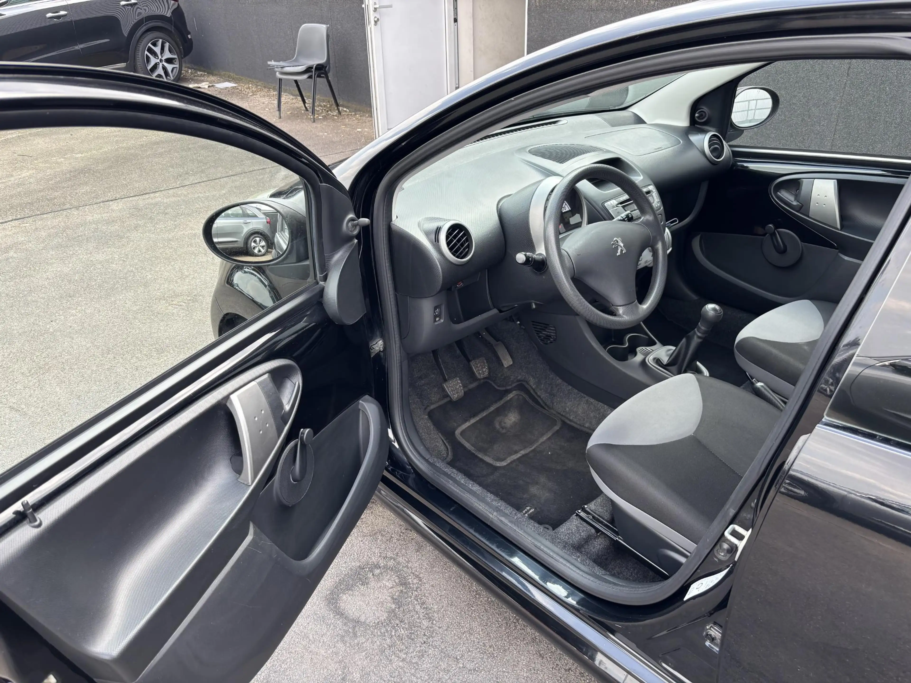 Peugeot 107 1.0 Access Accent Airco, 5-deurs, Nederlandse auto — photo 12
