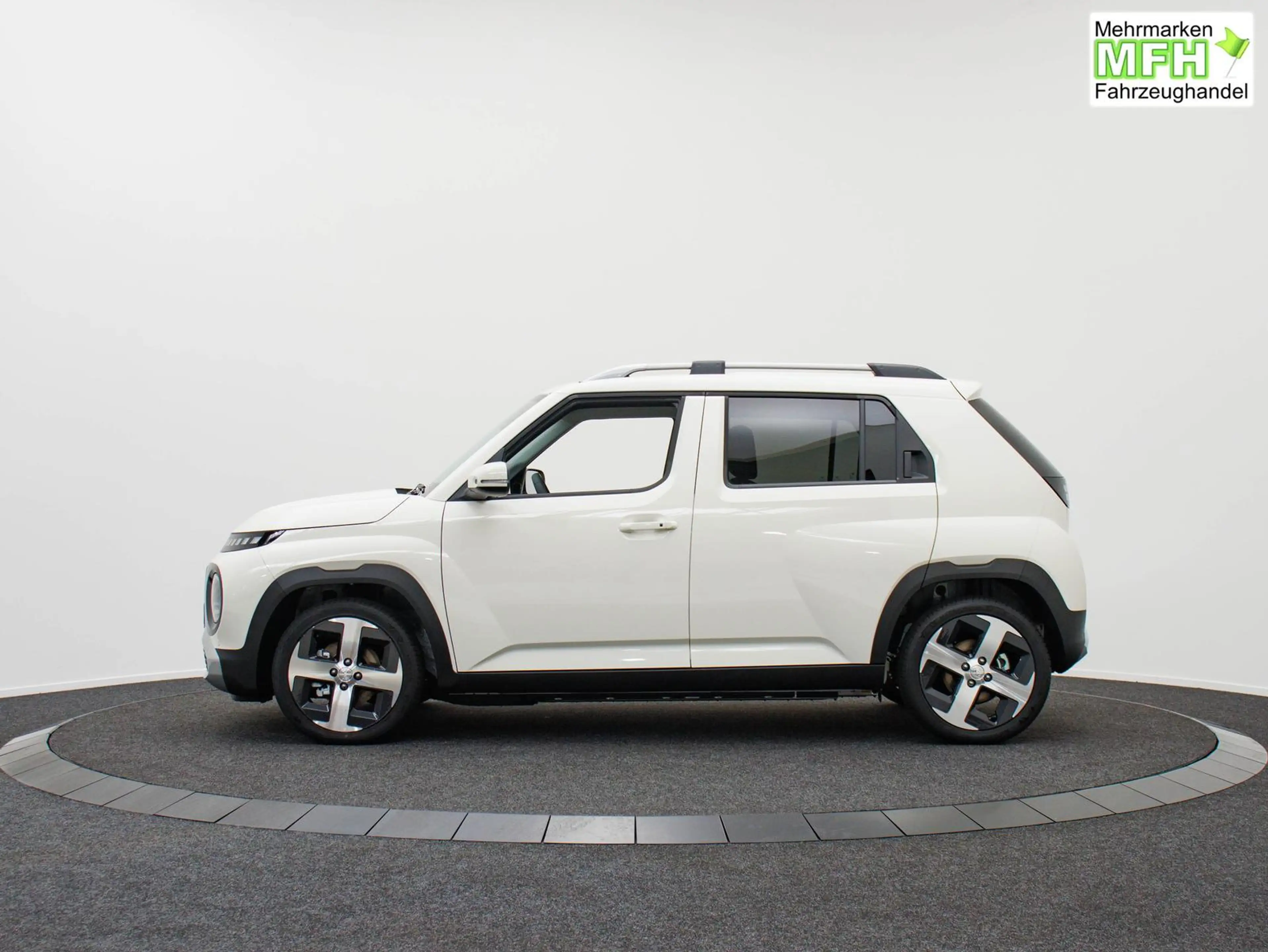 Hyundai Inster Evolve 49 kWh ACC / PDC V&H + 360 Kamera Keyles... — photo 2