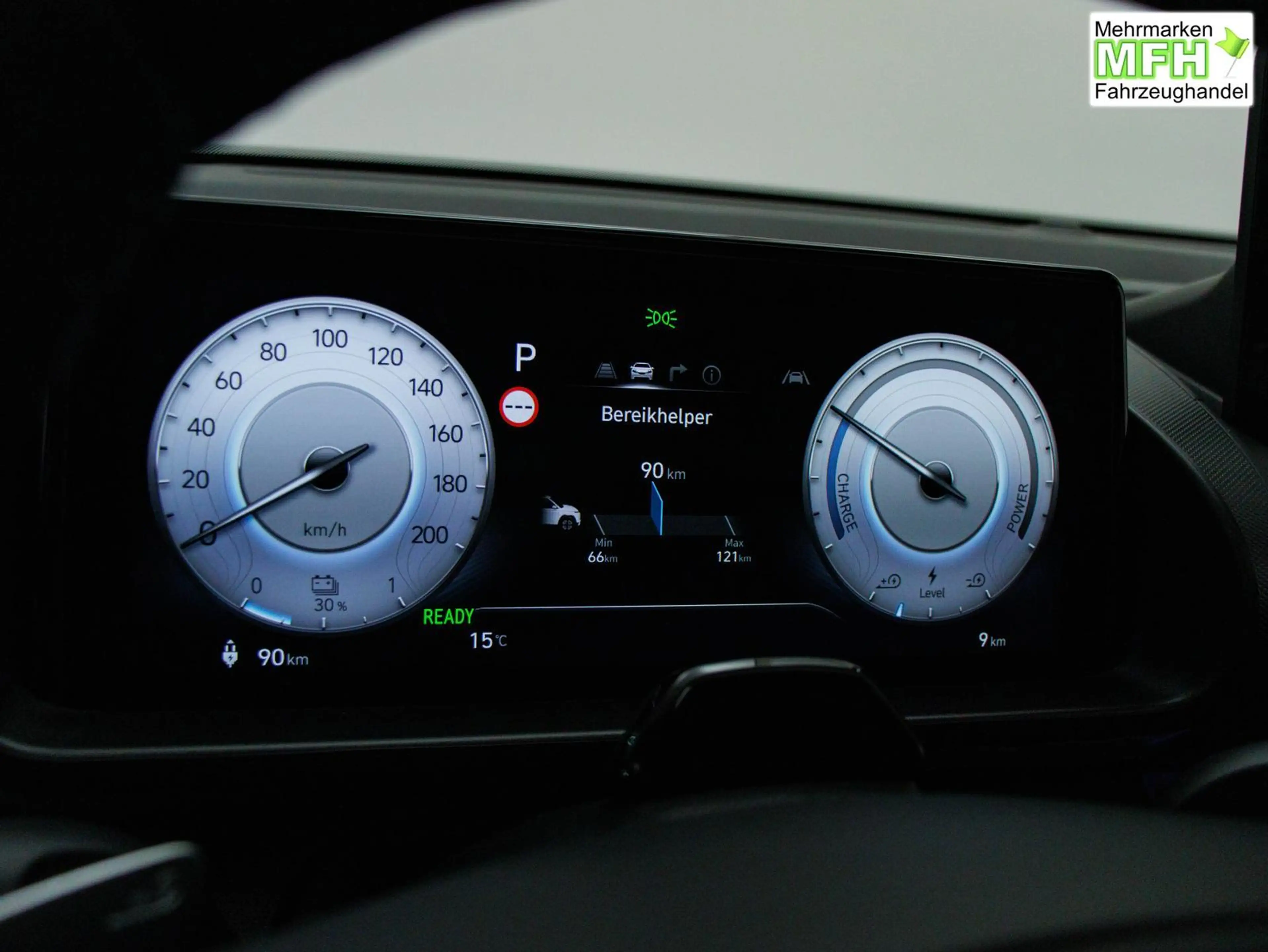Hyundai Inster Evolve 49 kWh ACC / PDC V&H + 360 Kamera Keyles... — photo 11