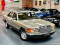 Mercedes-Benz 280 SE W126 2.7L 6 cylindres 82 760 kms certifiés Gris Silberdistel Toit ouvrant Carnet et historique complet État collection Grijs - thumbnail 2