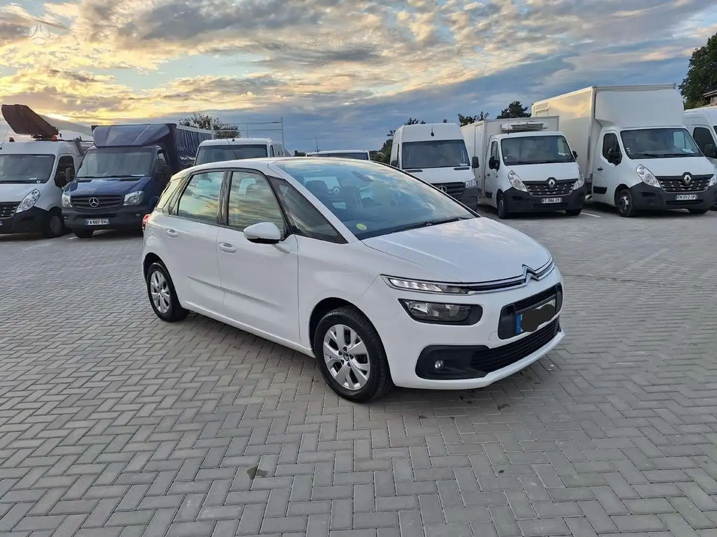 Citroen C4 Picasso BlueHDi 120 SELECTION - 1
