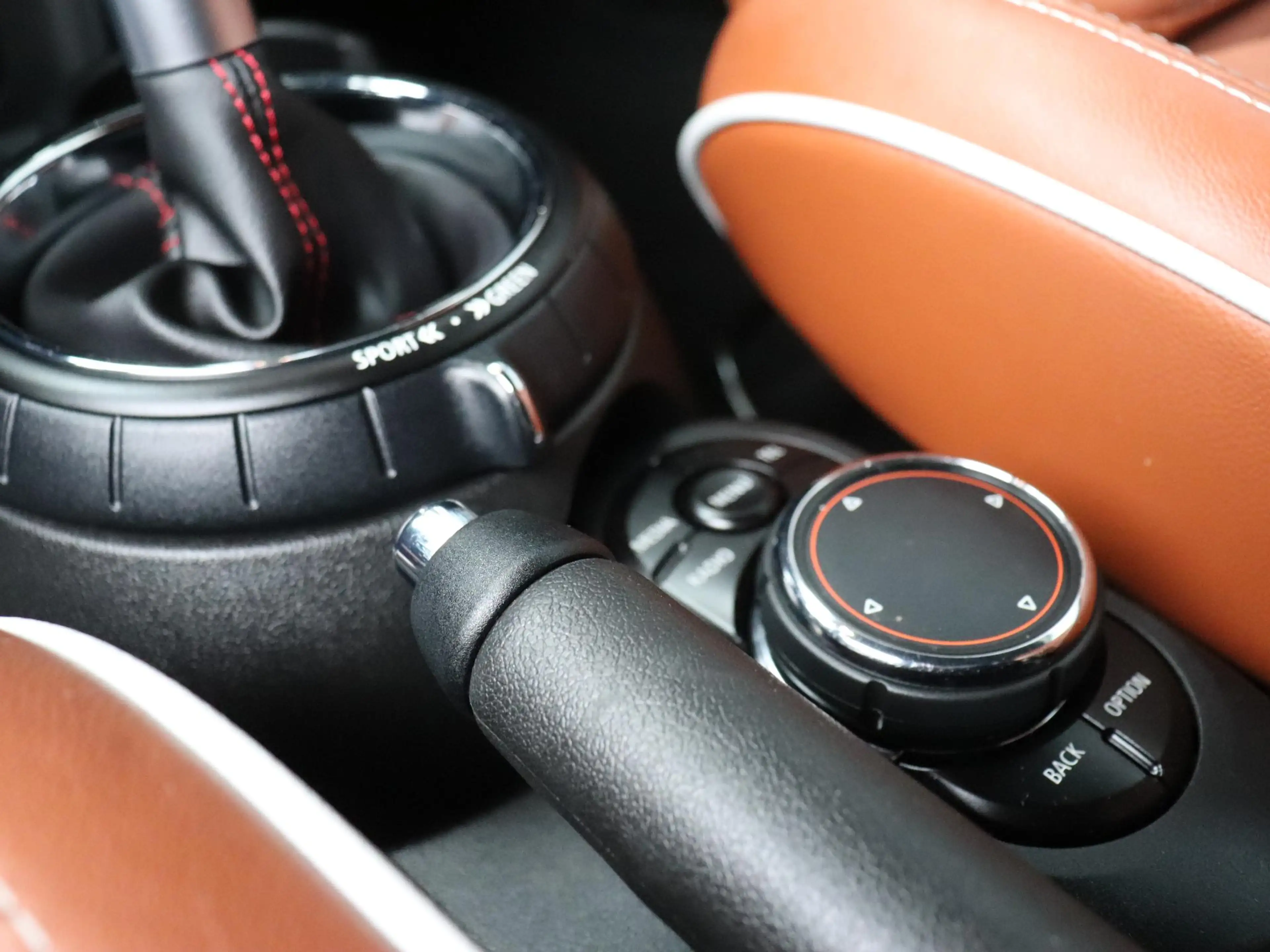 MINI Cooper S Cabrio 2.0 Chili Serious Business AUT | LEER | CAMERA | H — photo 13