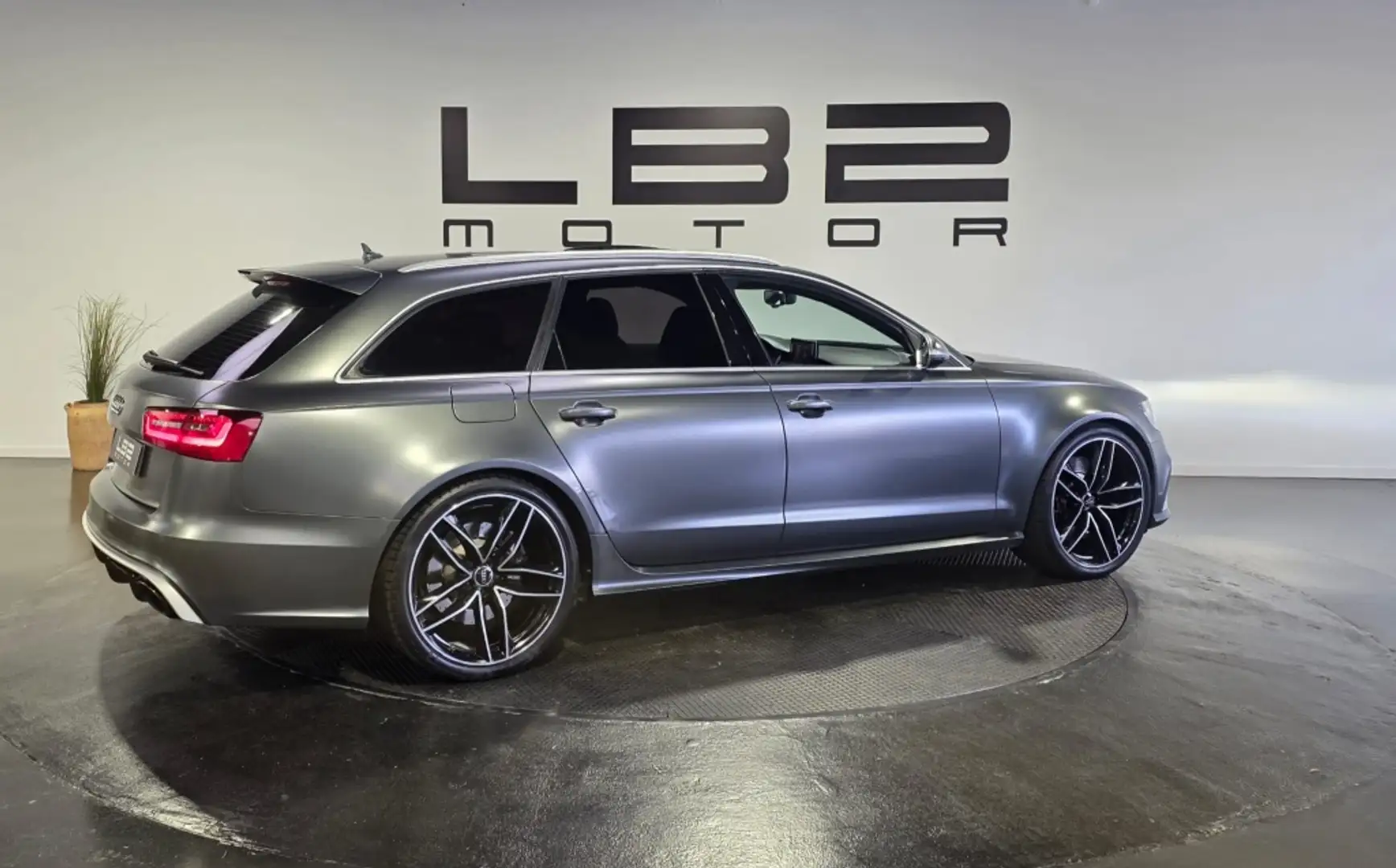 Audi RS6 Avant 4.0 TFSI quattro Tiptronic Gris - 2