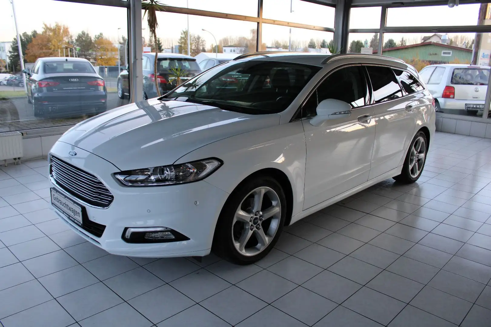 Ford Mondeo Turnier Titanium NAVI TEMPOMAT KAMERA Weiß - 1