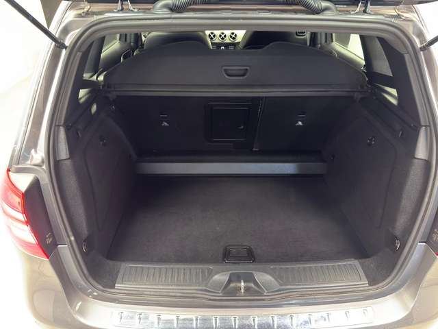 Mercedes-Benz B 180 — photo 15