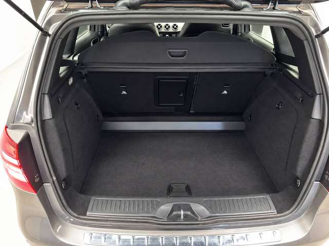 Mercedes-Benz B 180 — photo 15