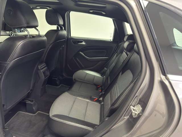 Mercedes-Benz B 180 — photo 12