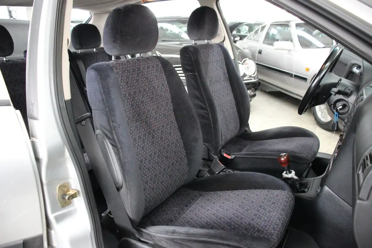 Opel Astra 1.6 Elegance Klima, foto 12