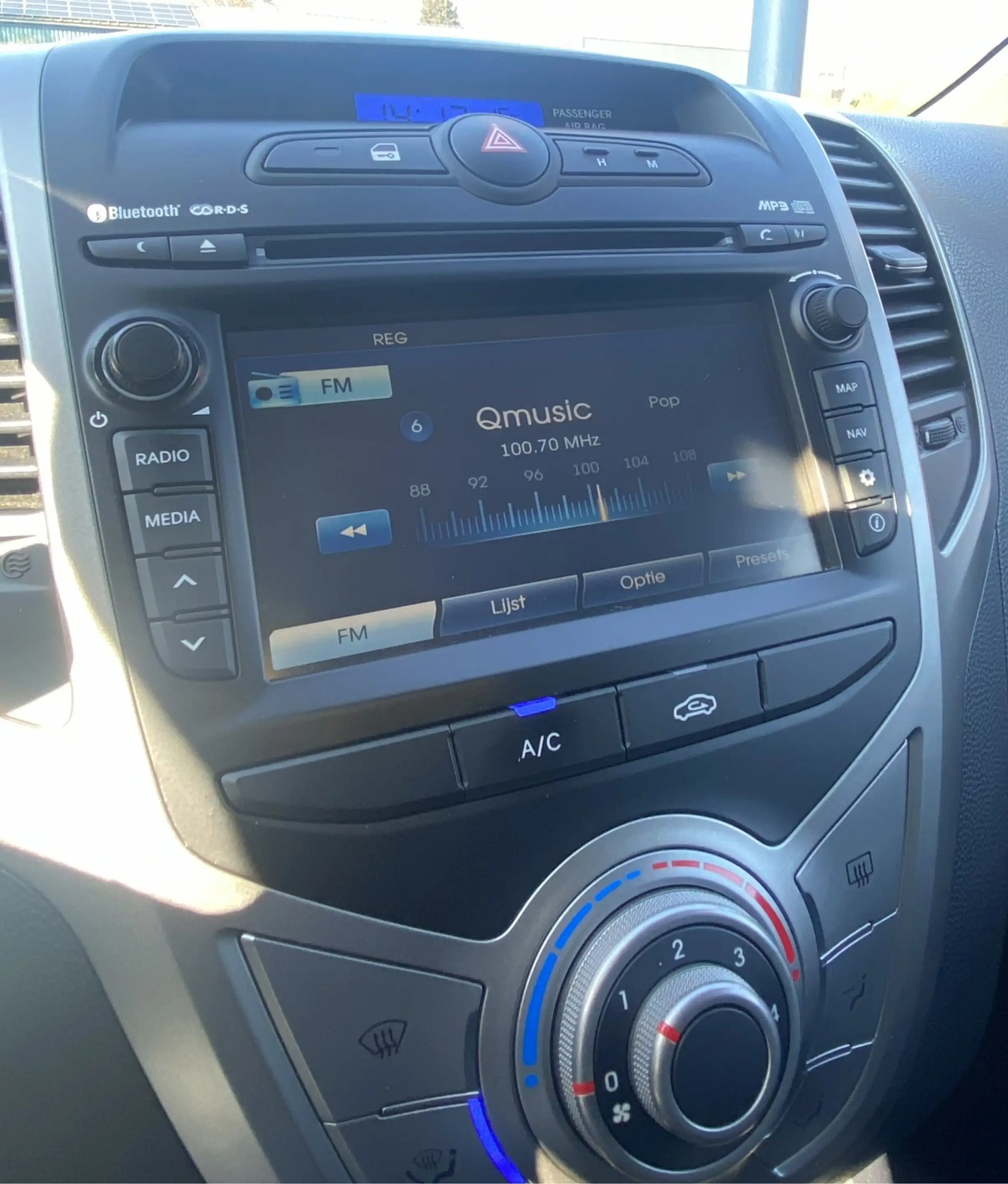 Hyundai iX20 1.4i Go!/ Camera / AC/ Navi/ Nw. APK/ NAP/ 1e eig. — photo 18