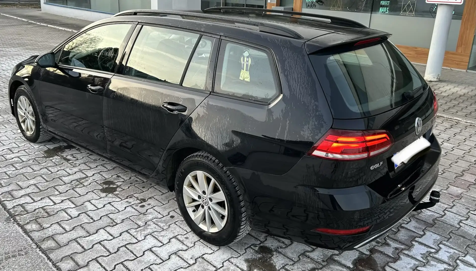 Volkswagen Golf Variant Comfortline 1,6 TDI Schwarz - 2