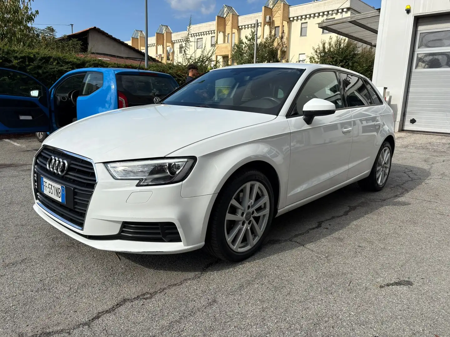 Audi A3 A3 Sportback 30 1.0 tfsi Business 116cv s-tronic Weiß - 1
