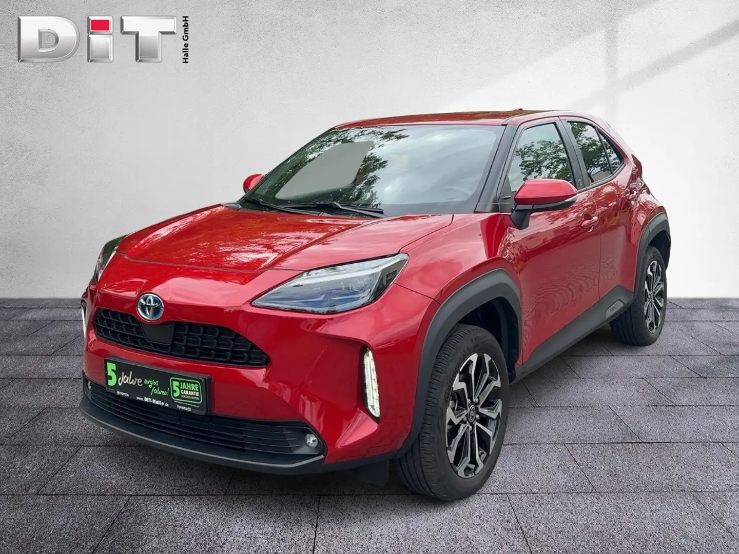 Toyota Yaris Cross 1.5 H Team D Klima Kamera Sitzhzg Rood - 1