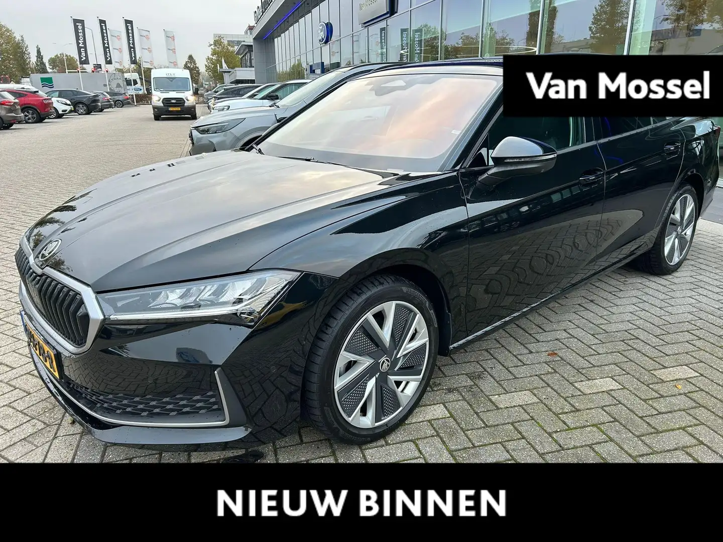 Skoda Superb Combi 1.5 TSI MHEV First Edition Noir - 1