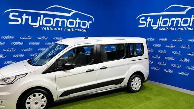 Ford Transit view 12