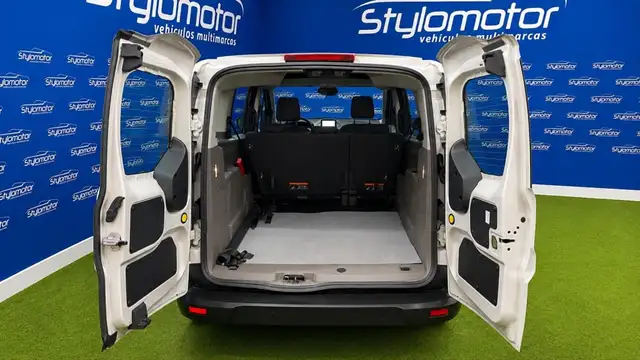 Ford Transit view 10