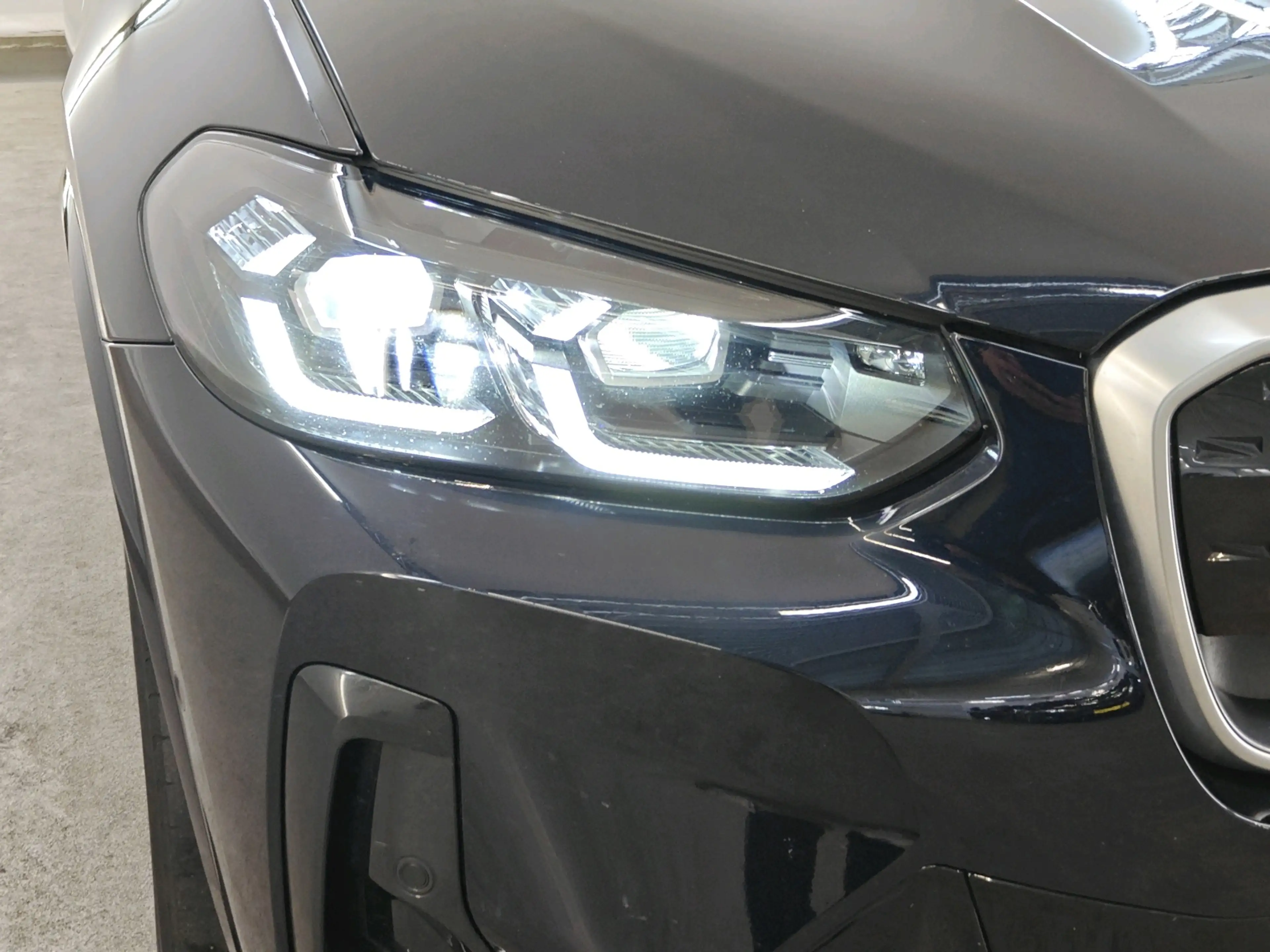 BMW iX3 High Executive 80 kWh 286pk | SOH 96% | Trekhaak | — photo 17