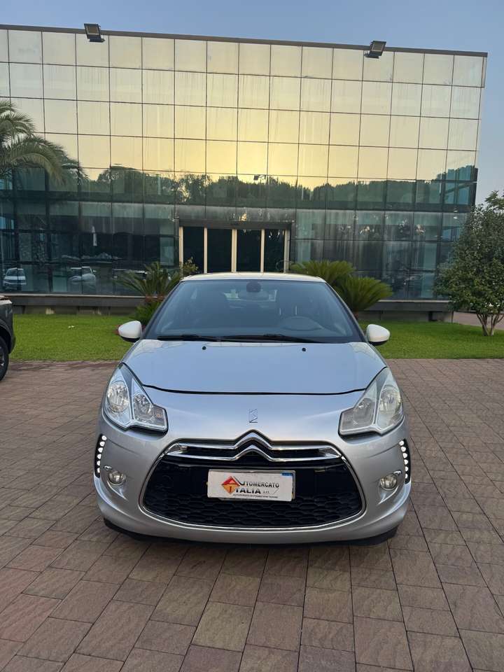 DS Automobiles DS 3 DS 3 1.2 VTi 82 Chic