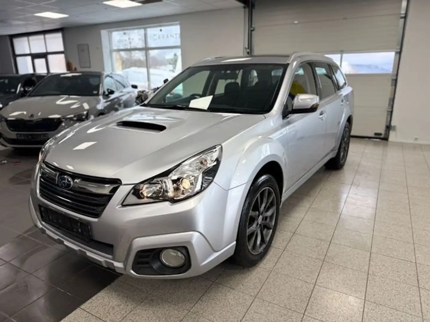 Subaru Legacy Outback 2.0 AWD/8Fach/Sitzheiz/TÜV Neu Argent - 1