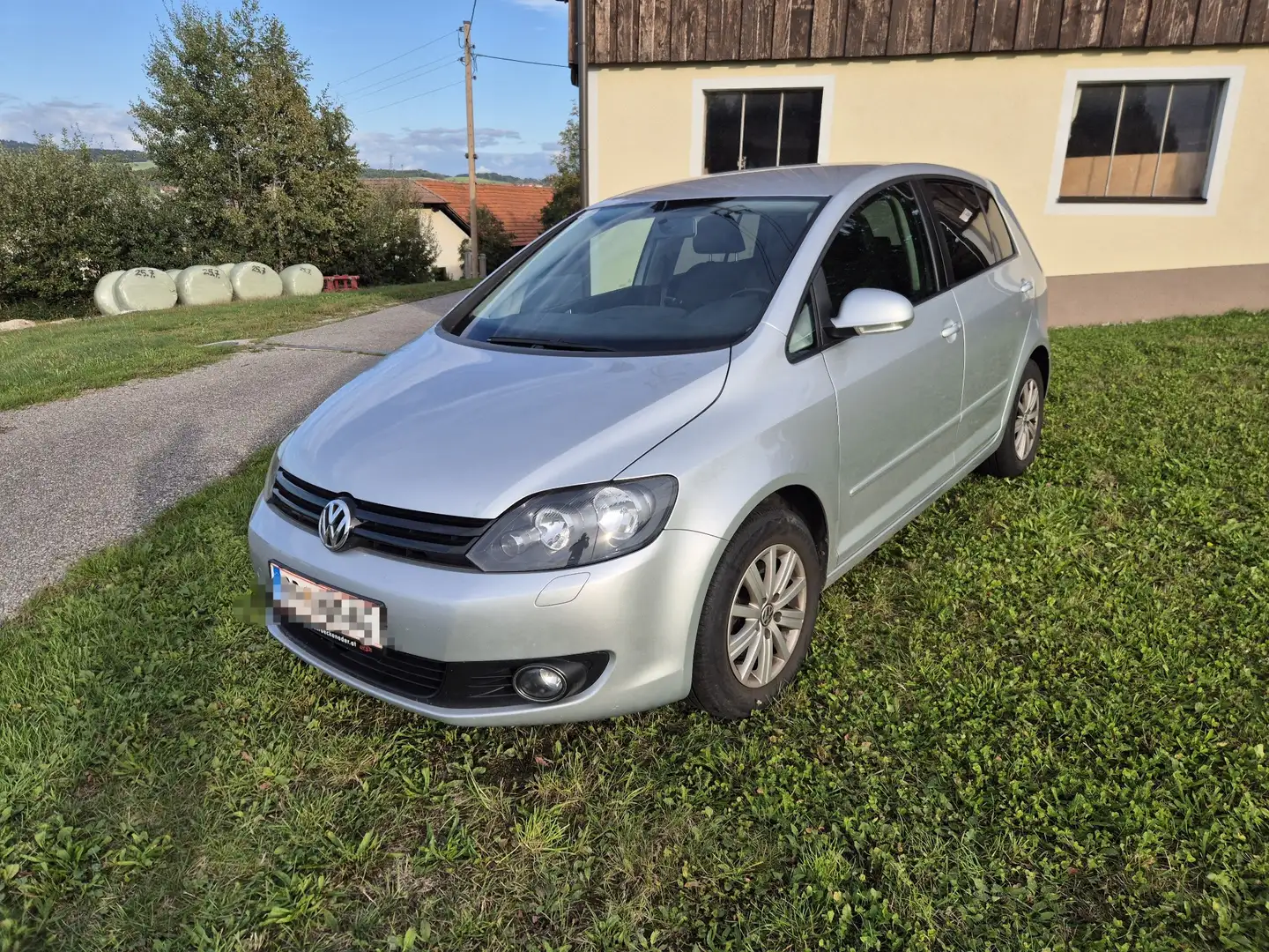 Volkswagen Golf Plus Comfortline 1,6 TDI DPF - 1