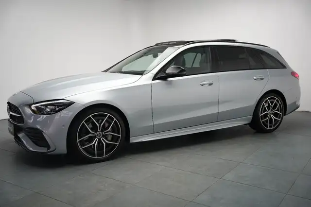 Mercedes-Benz C-Class view 6