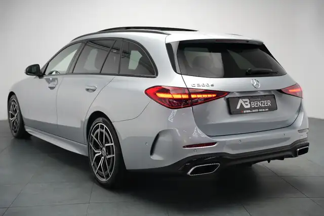 Mercedes-Benz C-Class view 7