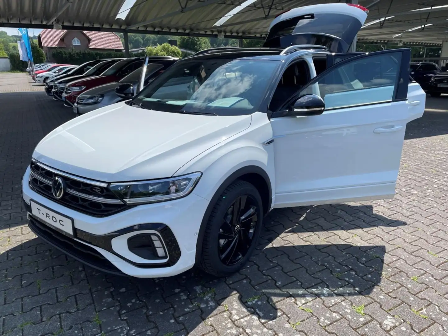 Volkswagen T-Roc 1.5 TSI OPF DSG R-LINE + AHK + NAVI + Garantie bis Weiß - 2