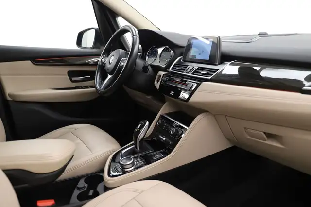 BMW 2 Series view 15