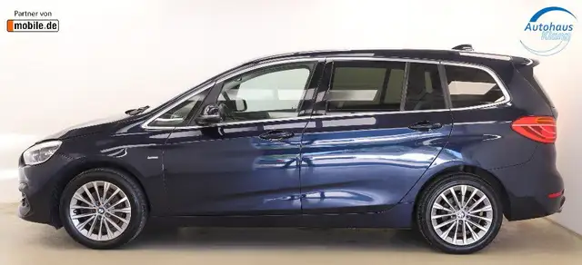 BMW 2 Series view 4