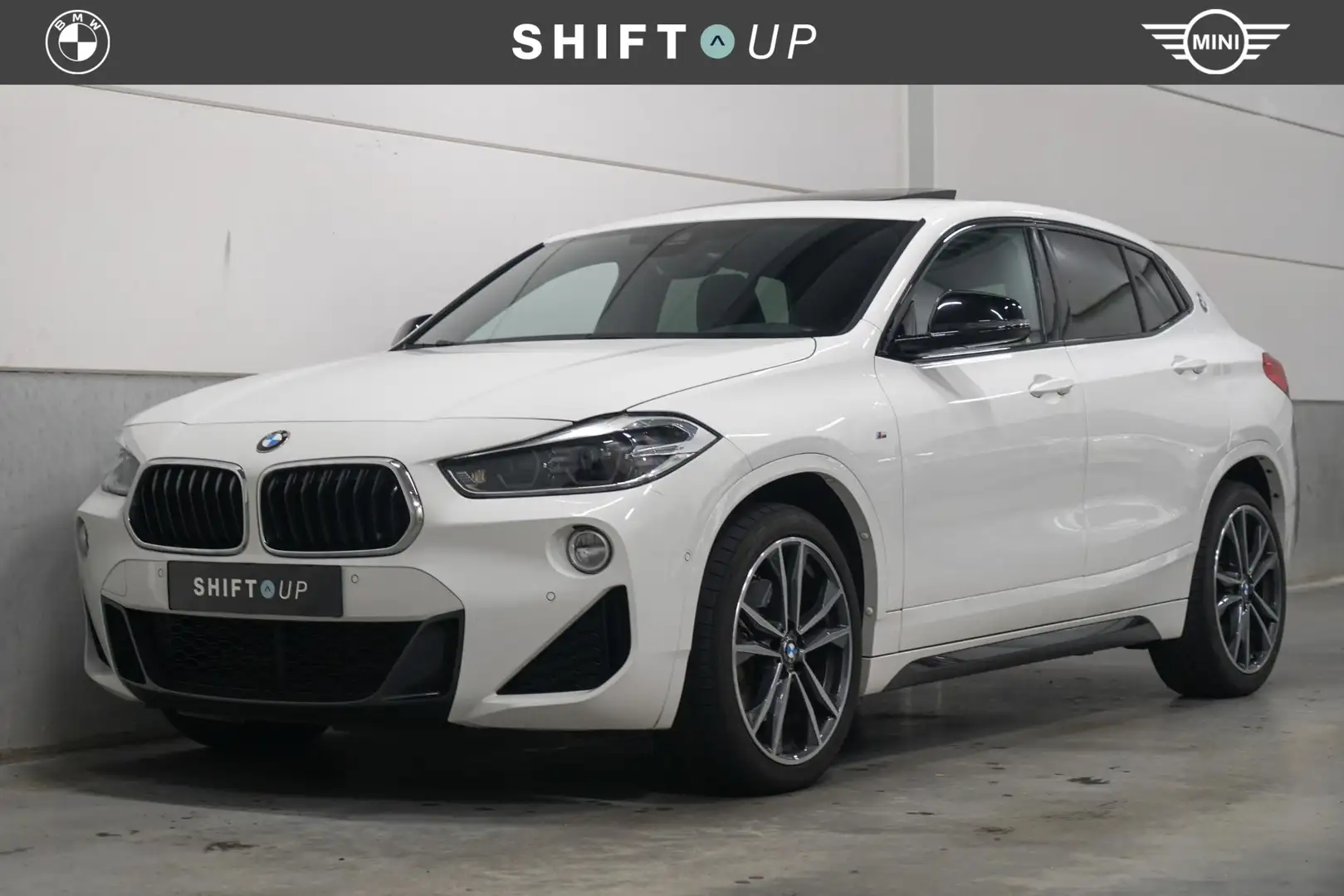 BMW X2 sDrive20i M-Sport | Panoramadak | Trekhaak | Camer Blanc - 1