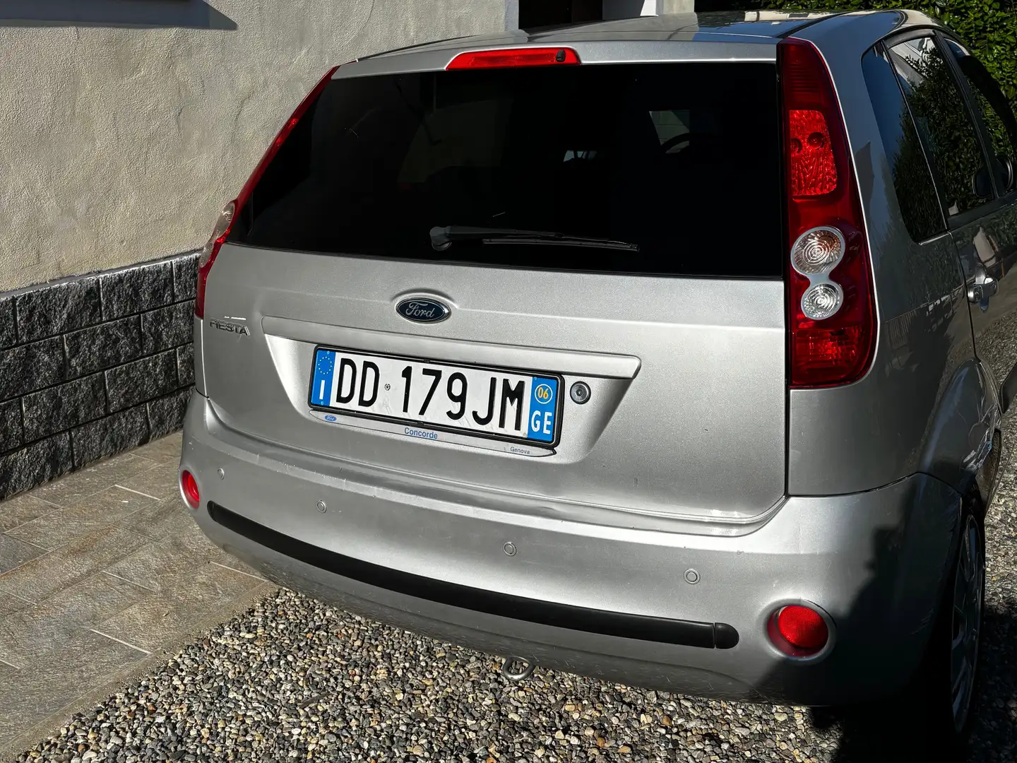 Ford Fiesta Fiesta V 2006 5p 1.2 Titanium Argento - 2