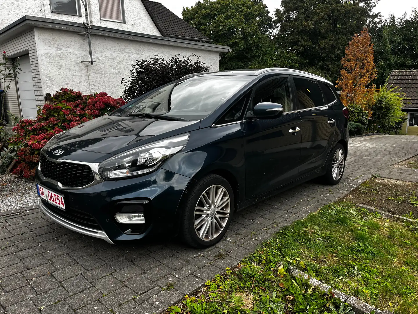 Kia Carens Vision 7 Sitze  sommer u winterreifen Grün - 1
