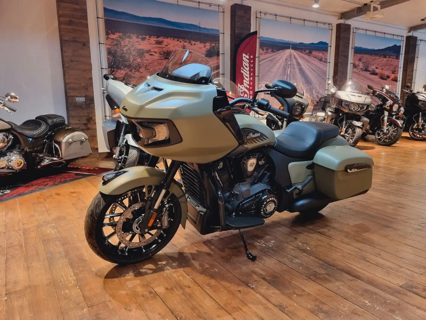 Indian Challenger Dark Horse  100 Jahre  (1.000/2,99 %) Зелений - 2