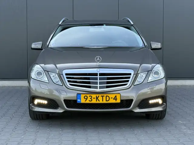 Mercedes-Benz E-Class view 7