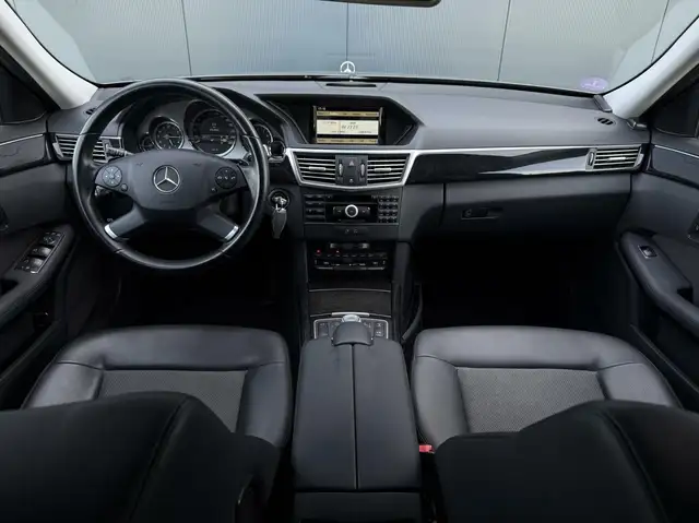 Mercedes-Benz E-Class view 15