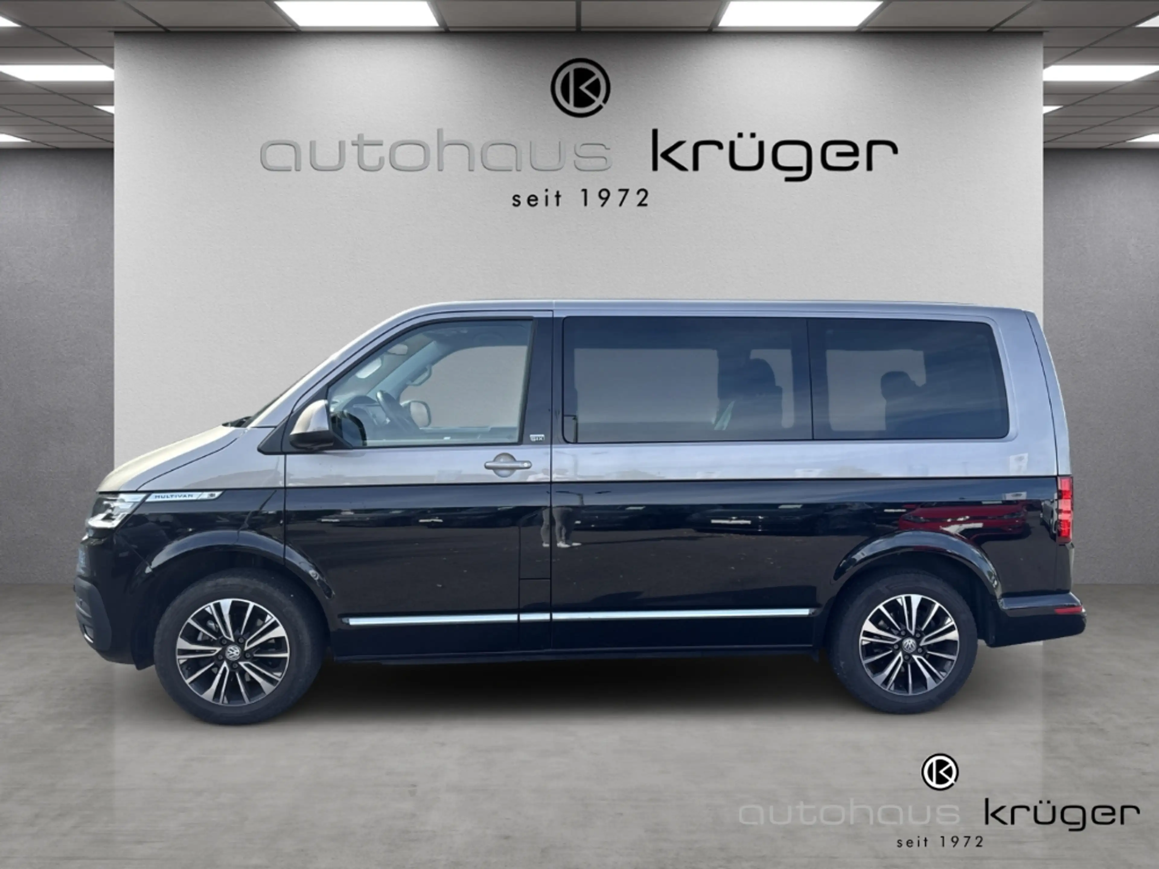Volkswagen T6.1 Multivan Generation Six 2.0 TDI DSG StandHZG Navi LED ACC D — photo 4