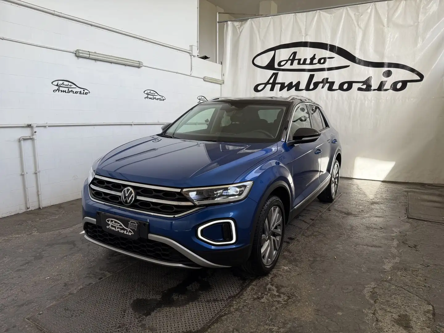 Volkswagen T-Roc T-Roc 2.0 TDI SCR Style TUA DA 289,00 EURO AL MESE Blau - 1