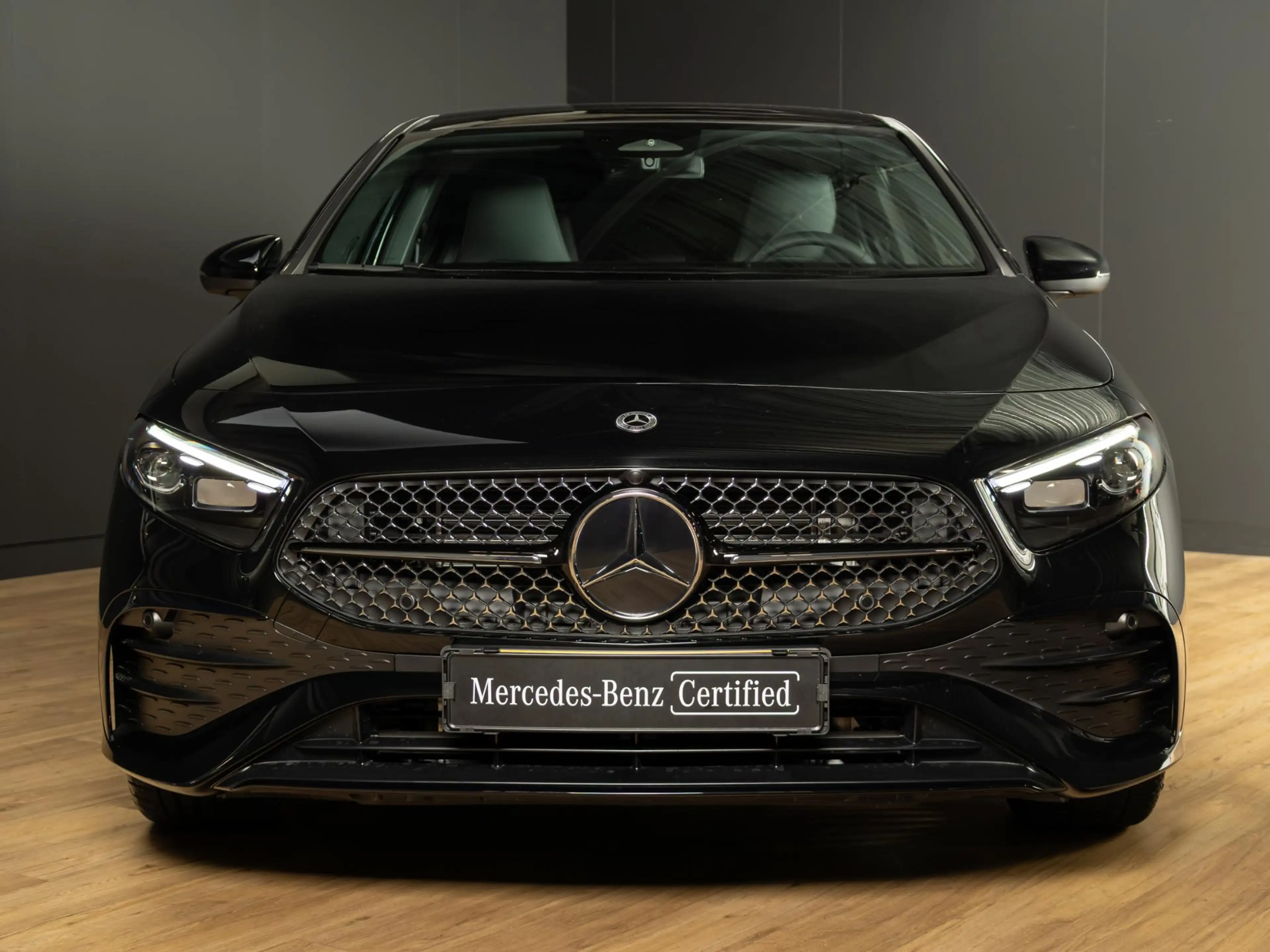 Mercedes-Benz A 250 Hatchback e Business Solution AMG | Panorama dak — photo 5